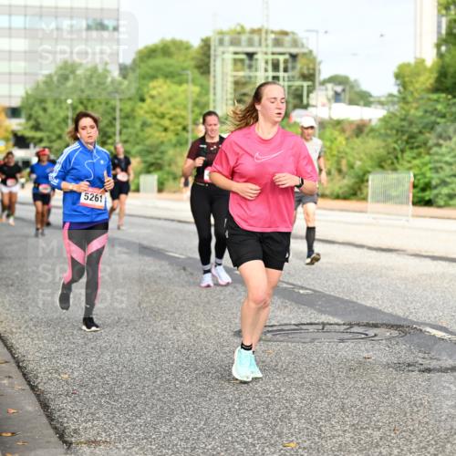 06.09.2026 - CURREX Alsterlauf Dr. Thomas Lammeyer http://msf.ph/oto/10137665 06.09.2026 10:03:28 Laufen 5261 meine-sportfotos.de