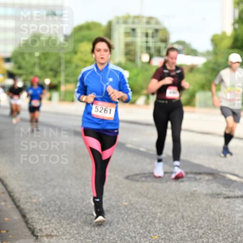 06.09.2026 - CURREX Alsterlauf Dr. Thomas Lammeyer http://msf.ph/oto/10137680 06.09.2026 10:03:30 Laufen 5261 meine-sportfotos.de