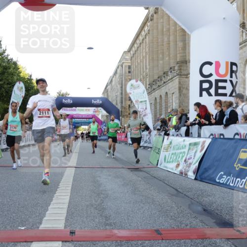 06.09.2026 - CURREX Alsterlauf Yannick Fuchs http://msf.ph/oto/10137693 06.09.2026 09:45:26 Ziel 2101, 2111, 2170, 2406, 2498, 3146, 3211, 3593, 3615, 4586, 4891, 5216, 5254, 5699, 5805, 5887, 5926, 5988, 6476, 8341 meine-sportfotos.de