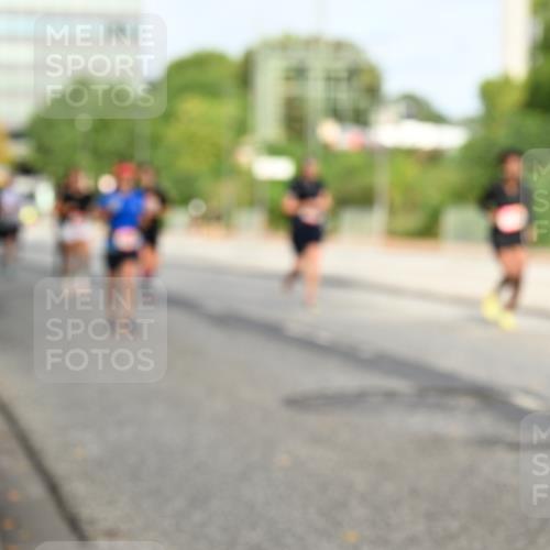 06.09.2026 - CURREX Alsterlauf Dr. Thomas Lammeyer http://msf.ph/oto/10137698 06.09.2026 10:03:32 Laufen  meine-sportfotos.de