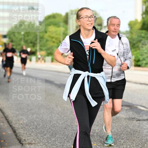 06.09.2026 - CURREX Alsterlauf Dr. Thomas Lammeyer http://msf.ph/oto/10137775 06.09.2026 10:03:40 Laufen  meine-sportfotos.de