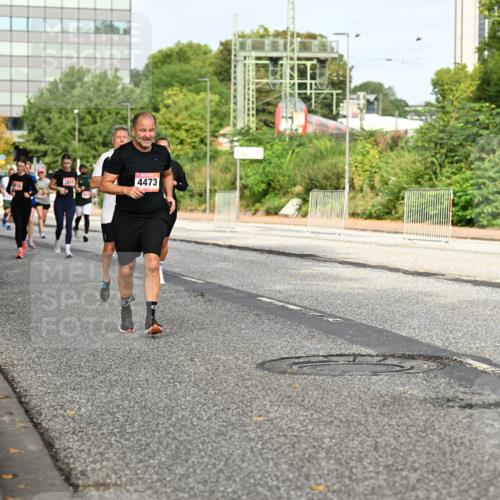 06.09.2026 - CURREX Alsterlauf Dr. Thomas Lammeyer http://msf.ph/oto/10137792 06.09.2026 10:03:44 Laufen 3915, 2155, 4473 meine-sportfotos.de
