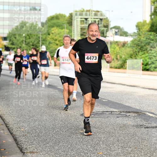 06.09.2026 - CURREX Alsterlauf Dr. Thomas Lammeyer http://msf.ph/oto/10137812 06.09.2026 10:03:46 Laufen 4473, 6147 meine-sportfotos.de