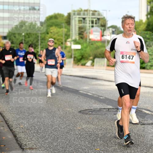 06.09.2026 - CURREX Alsterlauf Dr. Thomas Lammeyer http://msf.ph/oto/10137829 06.09.2026 10:03:48 Laufen 5762, 6147 meine-sportfotos.de