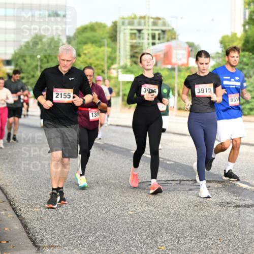 06.09.2026 - CURREX Alsterlauf Dr. Thomas Lammeyer http://msf.ph/oto/10137851 06.09.2026 10:03:51 Laufen 2155, 131, 396, 3915, 6319, 6320 meine-sportfotos.de