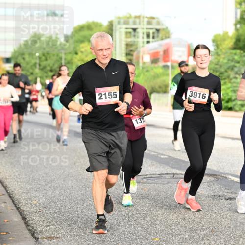 06.09.2026 - CURREX Alsterlauf Dr. Thomas Lammeyer http://msf.ph/oto/10137859 06.09.2026 10:03:52 Laufen 2155, 131, 3916, 3915 meine-sportfotos.de