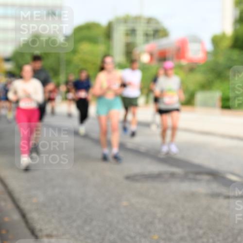 06.09.2026 - CURREX Alsterlauf Dr. Thomas Lammeyer http://msf.ph/oto/10137882 06.09.2026 10:03:54 Laufen  meine-sportfotos.de