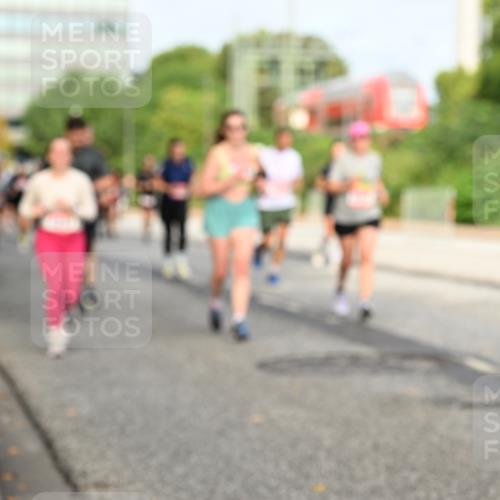 06.09.2026 - CURREX Alsterlauf Dr. Thomas Lammeyer http://msf.ph/oto/10137883 06.09.2026 10:03:54 Laufen  meine-sportfotos.de