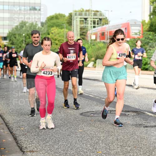 06.09.2026 - CURREX Alsterlauf Dr. Thomas Lammeyer http://msf.ph/oto/10137899 06.09.2026 10:03:56 Laufen 4233, 6223, 4399, 666, 3092 meine-sportfotos.de