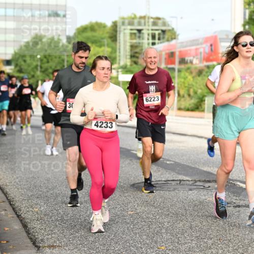 06.09.2026 - CURREX Alsterlauf Dr. Thomas Lammeyer http://msf.ph/oto/10137905 06.09.2026 10:03:57 Laufen 30, 4233, 6223 meine-sportfotos.de