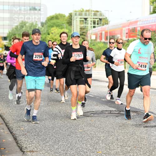 06.09.2026 - CURREX Alsterlauf Dr. Thomas Lammeyer http://msf.ph/oto/10137962 06.09.2026 10:04:02 Laufen 3758, 3757, 194, 387, 8, 2019, 4419, 5634 meine-sportfotos.de