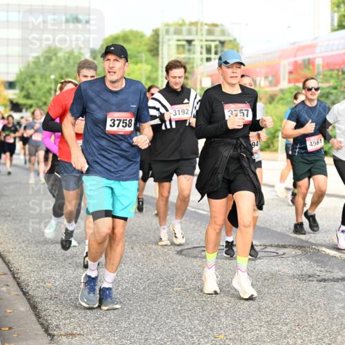 06.09.2026 - CURREX Alsterlauf Dr. Thomas Lammeyer http://msf.ph/oto/10137971 06.09.2026 10:04:03 Laufen 3758, 3192, 3757, 94, 4561, 2387, 08, 44 meine-sportfotos.de