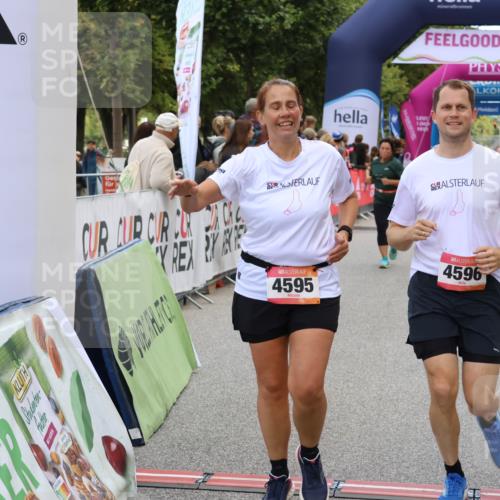 06.09.2026 - CURREX Alsterlauf Strokosch-Dieckow http://msf.ph/oto/10138001 06.09.2026 10:14:02 Ziel 2555, 2560, 2818, 2866, 2867, 3510, 4398, 4595, 4596, 4981, 5438, 5440, 5715, 6289 meine-sportfotos.de