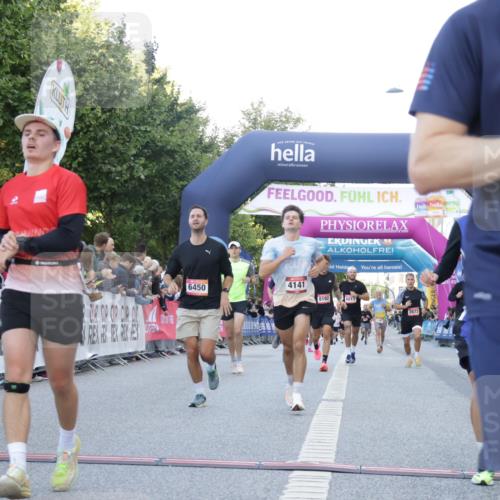 06.09.2026 - CURREX Alsterlauf Yannick Fuchs http://msf.ph/oto/10138013 06.09.2026 09:45:32 Ziel 2101, 2111, 2170, 2406, 2615, 3146, 3259, 3615, 4141, 4581, 5699, 5805, 5988, 6450, 8192, 8341 meine-sportfotos.de