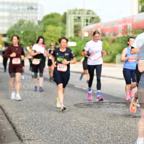 06.09.2026 - CURREX Alsterlauf Dr. Thomas Lammeyer http://msf.ph/oto/10138053 06.09.2026 10:04:10 Laufen 4841, 5256 meine-sportfotos.de