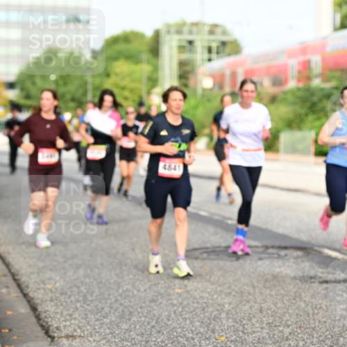 06.09.2026 - CURREX Alsterlauf Dr. Thomas Lammeyer http://msf.ph/oto/10138055 06.09.2026 10:04:10 Laufen 4841, 5 meine-sportfotos.de