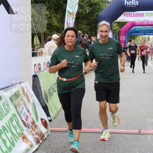 06.09.2026 - CURREX Alsterlauf Strokosch-Dieckow http://msf.ph/oto/10138069 06.09.2026 10:14:08 Ziel 2800, 2866, 2867, 3494, 3992, 3993, 4109, 4253, 4398, 4595, 4596, 4981, 5506, 5715, 6289 meine-sportfotos.de