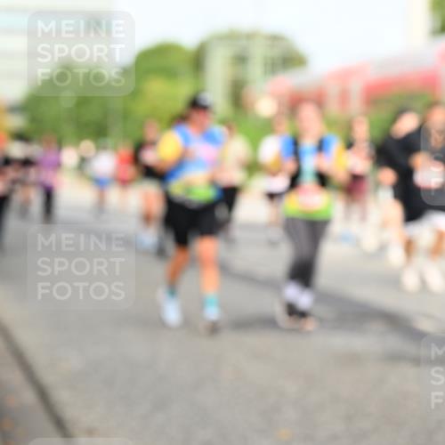 06.09.2026 - CURREX Alsterlauf Dr. Thomas Lammeyer http://msf.ph/oto/10138101 06.09.2026 10:04:15 Laufen  meine-sportfotos.de