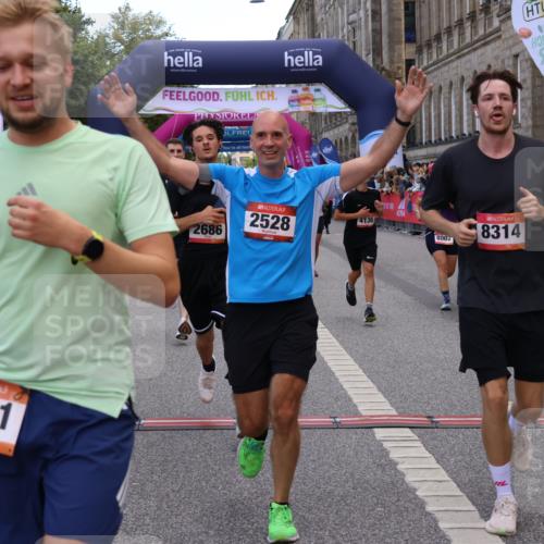 06.09.2026 - CURREX Alsterlauf Strokosch-Dieckow http://msf.ph/oto/10138107 06.09.2026 10:00:07 Ziel 2136, 2300, 2528, 2686, 2743, 2947, 3179, 3268, 3294, 3364, 3511, 4136, 4180, 4237, 4407, 4424, 5472, 5501, 5738, 5741, 5823, 6254, 8002, 8023, 8035, 8314 meine-sportfotos.de