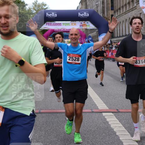 06.09.2026 - CURREX Alsterlauf Strokosch-Dieckow http://msf.ph/oto/10138115 06.09.2026 10:00:07 Ziel 2136, 2300, 2528, 2686, 2743, 2947, 3179, 3268, 3294, 3364, 3511, 4136, 4180, 4237, 4407, 4424, 5472, 5501, 5738, 5741, 5823, 6254, 8002, 8023, 8035, 8314 meine-sportfotos.de
