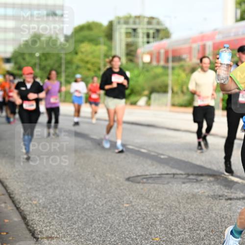 06.09.2026 - CURREX Alsterlauf Dr. Thomas Lammeyer http://msf.ph/oto/10138126 06.09.2026 10:04:17 Laufen 550 meine-sportfotos.de