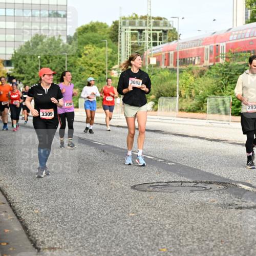 06.09.2026 - CURREX Alsterlauf Dr. Thomas Lammeyer http://msf.ph/oto/10138133 06.09.2026 10:04:17 Laufen 3309, 2390, 4169, 3082, 2933 meine-sportfotos.de