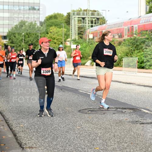 06.09.2026 - CURREX Alsterlauf Dr. Thomas Lammeyer http://msf.ph/oto/10138144 06.09.2026 10:04:18 Laufen 3309, 4590, 3082 meine-sportfotos.de