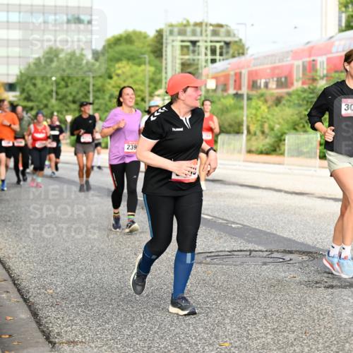 06.09.2026 - CURREX Alsterlauf Dr. Thomas Lammeyer http://msf.ph/oto/10138154 06.09.2026 10:04:19 Laufen 239, 3082 meine-sportfotos.de