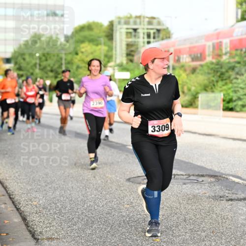 06.09.2026 - CURREX Alsterlauf Dr. Thomas Lammeyer http://msf.ph/oto/10138159 06.09.2026 10:04:20 Laufen 2390, 3082, 3309 meine-sportfotos.de