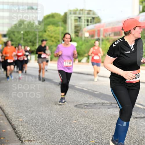 06.09.2026 - CURREX Alsterlauf Dr. Thomas Lammeyer http://msf.ph/oto/10138161 06.09.2026 10:04:20 Laufen 2390, 09 meine-sportfotos.de
