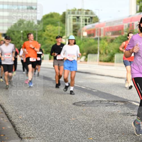 06.09.2026 - CURREX Alsterlauf Dr. Thomas Lammeyer http://msf.ph/oto/10138182 06.09.2026 10:04:22 Laufen 2390 meine-sportfotos.de