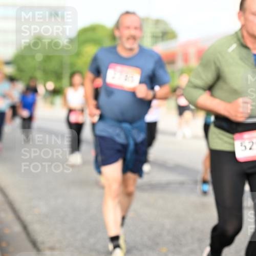 06.09.2026 - CURREX Alsterlauf Dr. Thomas Lammeyer http://msf.ph/oto/10138238 06.09.2026 10:04:28 Laufen 2706, 5290 meine-sportfotos.de