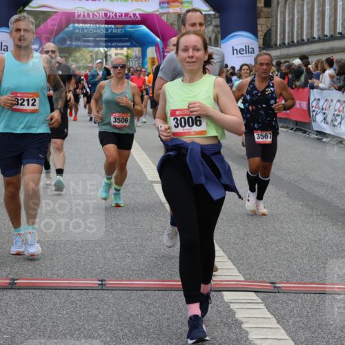 06.09.2026 - CURREX Alsterlauf Strokosch-Dieckow http://msf.ph/oto/10138243 06.09.2026 10:00:15 Ziel 2940, 3006, 3262, 3364, 3506, 3507, 3567, 3574, 3897, 4136, 4407, 5222, 5472, 5622, 5738, 5741, 6028, 6112, 6241, 6299, 8002, 8035, 8212 meine-sportfotos.de