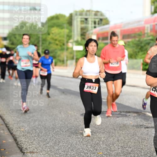 06.09.2026 - CURREX Alsterlauf Dr. Thomas Lammeyer http://msf.ph/oto/10138262 06.09.2026 10:04:30 Laufen 3933, 4504, 44 meine-sportfotos.de