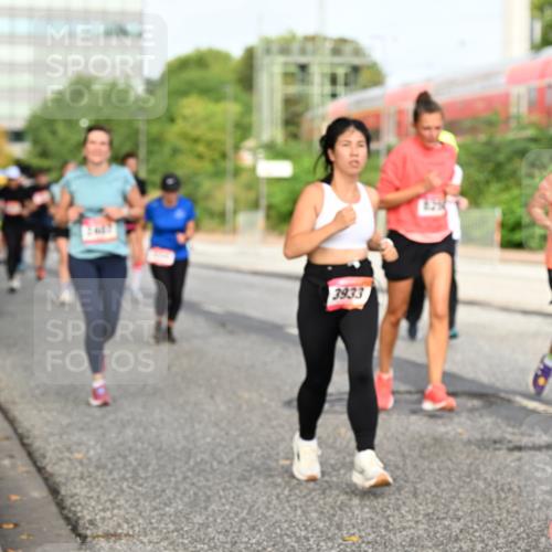 06.09.2026 - CURREX Alsterlauf Dr. Thomas Lammeyer http://msf.ph/oto/10138263 06.09.2026 10:04:30 Laufen 2407, 10, 3933, 2504 meine-sportfotos.de