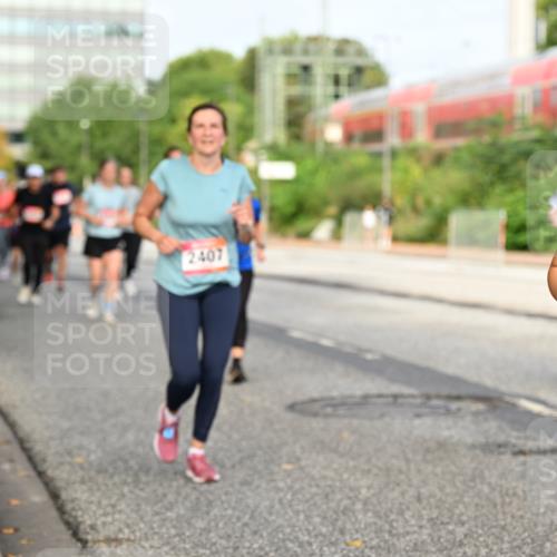 06.09.2026 - CURREX Alsterlauf Dr. Thomas Lammeyer http://msf.ph/oto/10138274 06.09.2026 10:04:31 Laufen 2407, 3933 meine-sportfotos.de
