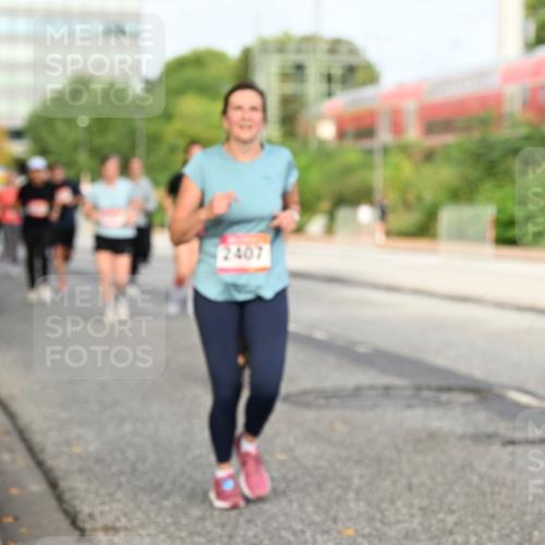 06.09.2026 - CURREX Alsterlauf Dr. Thomas Lammeyer http://msf.ph/oto/10138279 06.09.2026 10:04:32 Laufen 2407 meine-sportfotos.de