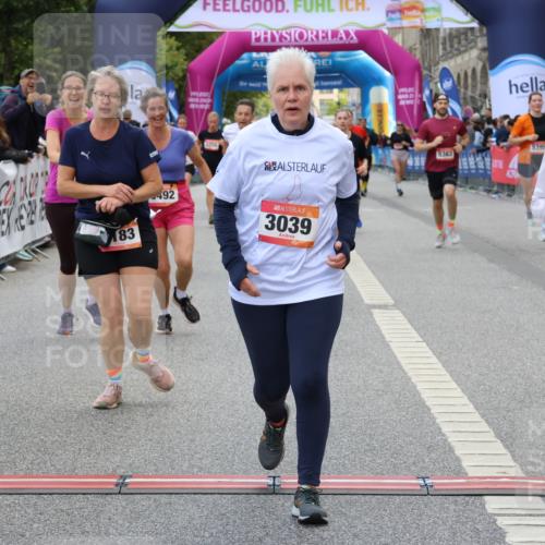 06.09.2026 - CURREX Alsterlauf Strokosch-Dieckow http://msf.ph/oto/10138292 06.09.2026 10:14:20 Ziel 2800, 3039, 3418, 3513, 3864, 3986, 4196, 4205, 4452, 4637, 5183, 5363, 5395, 5475, 6052 meine-sportfotos.de