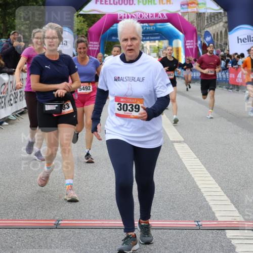 06.09.2026 - CURREX Alsterlauf Strokosch-Dieckow http://msf.ph/oto/10138312 06.09.2026 10:14:20 Ziel 2800, 3039, 3418, 3513, 3864, 3986, 4196, 4205, 4452, 4637, 5183, 5363, 5395, 5475, 6052 meine-sportfotos.de