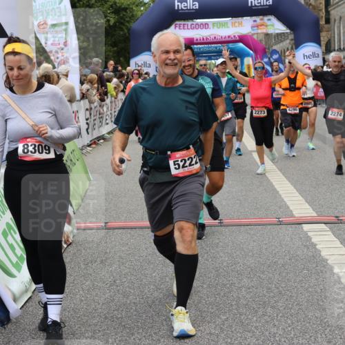 06.09.2026 - CURREX Alsterlauf Strokosch-Dieckow http://msf.ph/oto/10138319 06.09.2026 10:00:21 Ziel 2089, 2273, 2274, 2505, 2856, 2940, 3006, 3506, 3507, 3567, 3574, 3897, 4296, 4578, 5005, 5222, 5536, 5622, 6112, 6241, 6258, 6291, 6457, 8212 meine-sportfotos.de