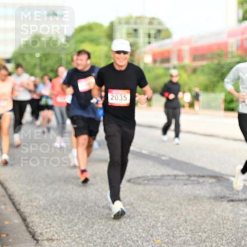 06.09.2026 - CURREX Alsterlauf Dr. Thomas Lammeyer http://msf.ph/oto/10138331 06.09.2026 10:04:37 Laufen 2035, 6432 meine-sportfotos.de