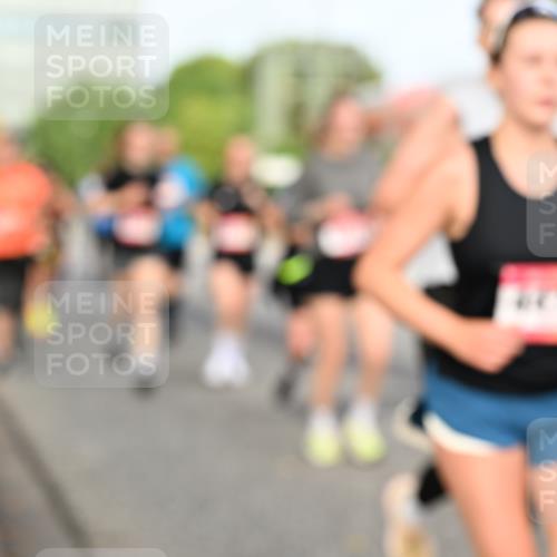 06.09.2026 - CURREX Alsterlauf Dr. Thomas Lammeyer http://msf.ph/oto/10138385 06.09.2026 10:04:42 Laufen  meine-sportfotos.de