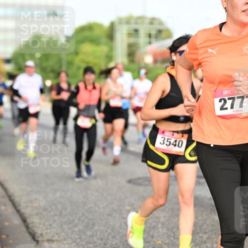 06.09.2026 - CURREX Alsterlauf Dr. Thomas Lammeyer http://msf.ph/oto/10138431 06.09.2026 10:04:46 Laufen 3540, 2777 meine-sportfotos.de
