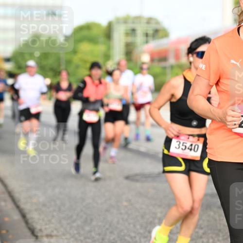 06.09.2026 - CURREX Alsterlauf Dr. Thomas Lammeyer http://msf.ph/oto/10138432 06.09.2026 10:04:46 Laufen 3540, 2777 meine-sportfotos.de