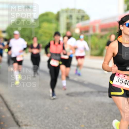 06.09.2026 - CURREX Alsterlauf Dr. Thomas Lammeyer http://msf.ph/oto/10138434 06.09.2026 10:04:47 Laufen 3540 meine-sportfotos.de
