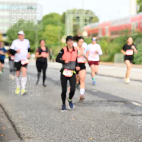06.09.2026 - CURREX Alsterlauf Dr. Thomas Lammeyer http://msf.ph/oto/10138438 06.09.2026 10:04:47 Laufen 354 meine-sportfotos.de