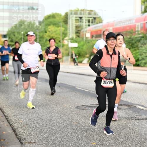 06.09.2026 - CURREX Alsterlauf Dr. Thomas Lammeyer http://msf.ph/oto/10138448 06.09.2026 10:04:48 Laufen 5985, 2519, 5030 meine-sportfotos.de