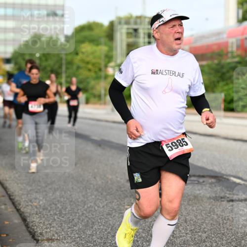 06.09.2026 - CURREX Alsterlauf Dr. Thomas Lammeyer http://msf.ph/oto/10138474 06.09.2026 10:04:50 Laufen 5985 meine-sportfotos.de