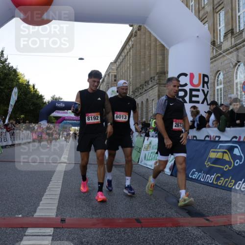 06.09.2026 - CURREX Alsterlauf Yannick Fuchs http://msf.ph/oto/10138480 06.09.2026 09:45:38 Ziel 2615, 2673, 3149, 3259, 3602, 3615, 4141, 4581, 5697, 6013, 6401, 6449, 6450, 8192 meine-sportfotos.de