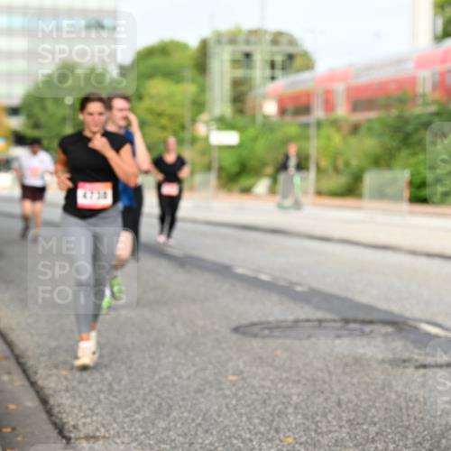 06.09.2026 - CURREX Alsterlauf Dr. Thomas Lammeyer http://msf.ph/oto/10138488 06.09.2026 10:04:52 Laufen 4754, 11 meine-sportfotos.de
